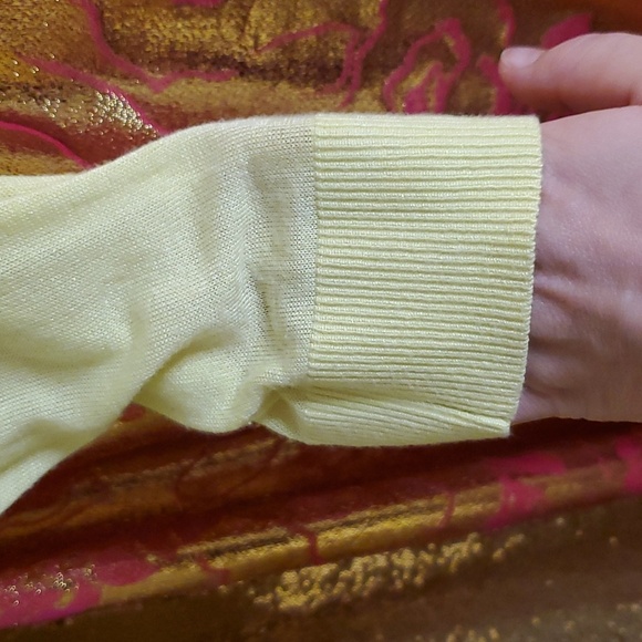 Thin yellow cardigan - Picture 5 of 8